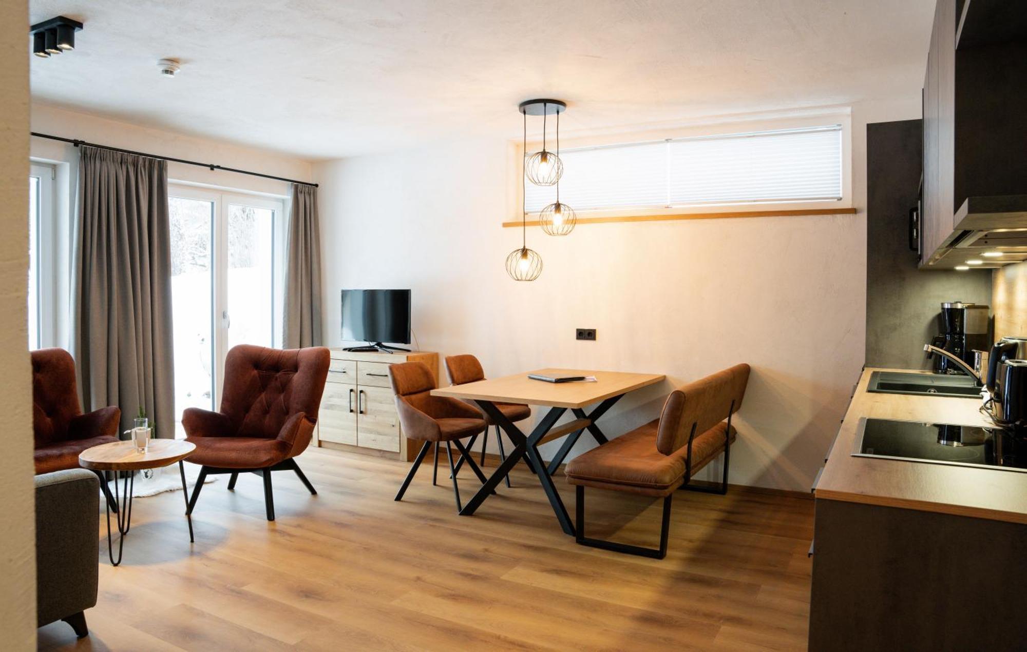 Berwang Chalets - Enzian エクステリア 写真